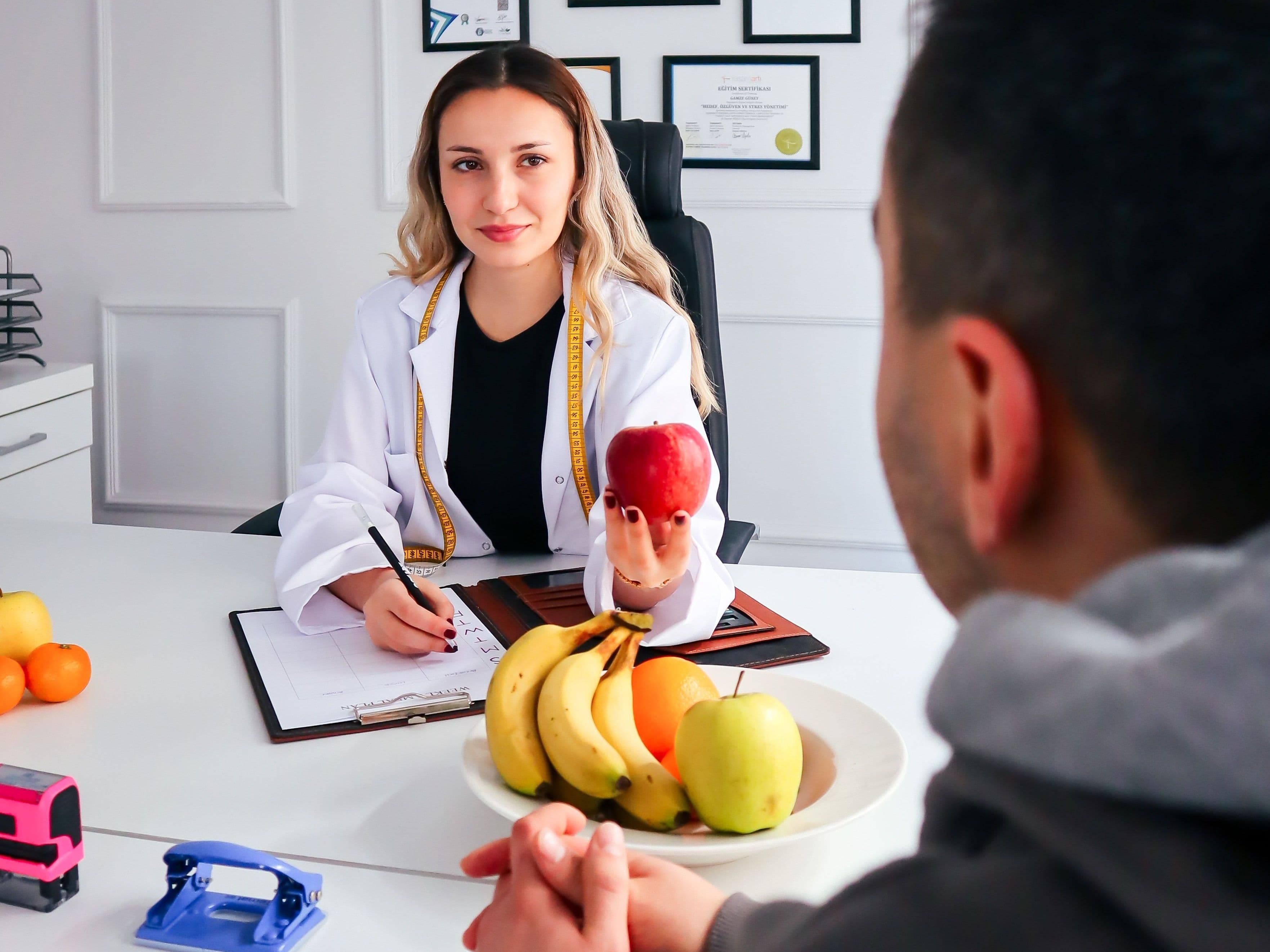 medical-weight-loss-consultation-texas-doctor-patient
